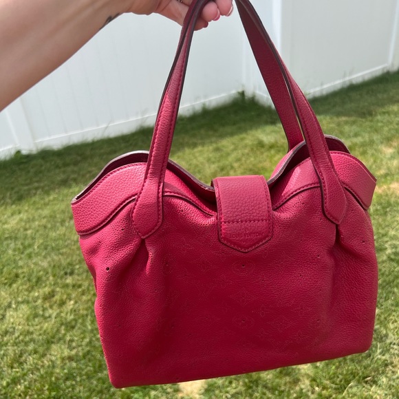 Louis Vuitton Mahina Cirrus PM - Picture 2 of 16